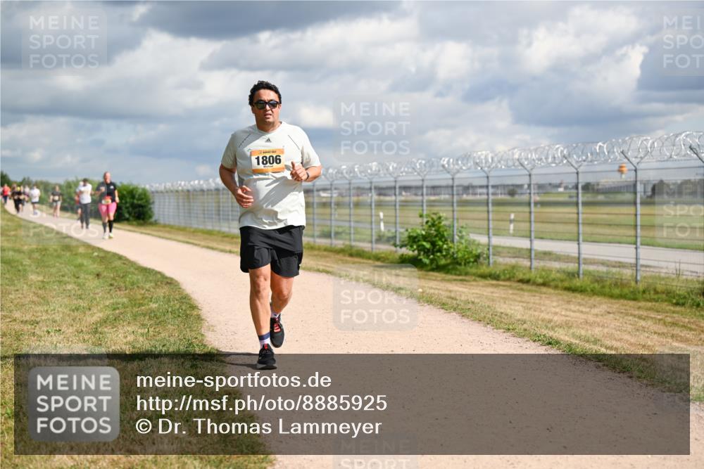 14.09.2025 - Airport Race Dr. Thomas Lammeyer http://msf.ph/oto/8885925 14.09.2025 12:44:34 Laufen 1806 meine-sportfotos.de