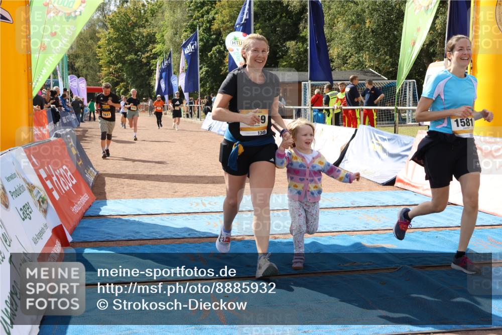 14.09.2025 - Airport Race Strokosch-Dieckow http://msf.ph/oto/8885932 14.09.2025 12:51:52 Ziel 317, 1349, 1581, 1637, 2013, 4212, 4262 meine-sportfotos.de