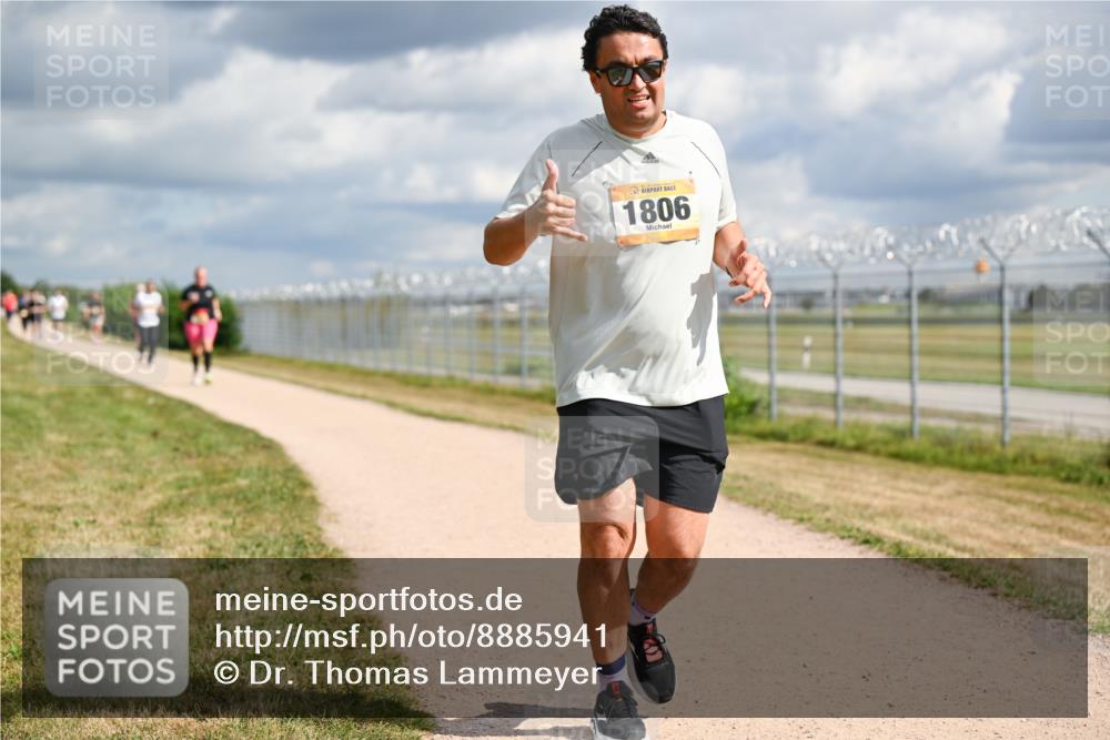 14.09.2025 - Airport Race Dr. Thomas Lammeyer http://msf.ph/oto/8885941 14.09.2025 12:44:35 Laufen 1806 meine-sportfotos.de