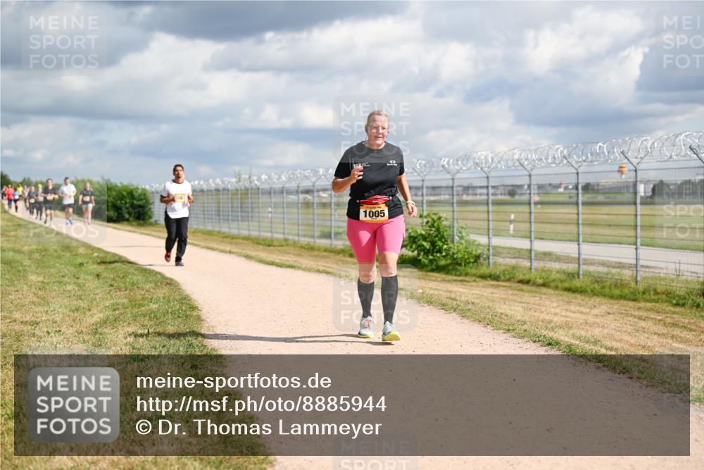 14.09.2025 - Airport Race Dr. Thomas Lammeyer http://msf.ph/oto/8885944 14.09.2025 12:44:45 Laufen 1005 meine-sportfotos.de
