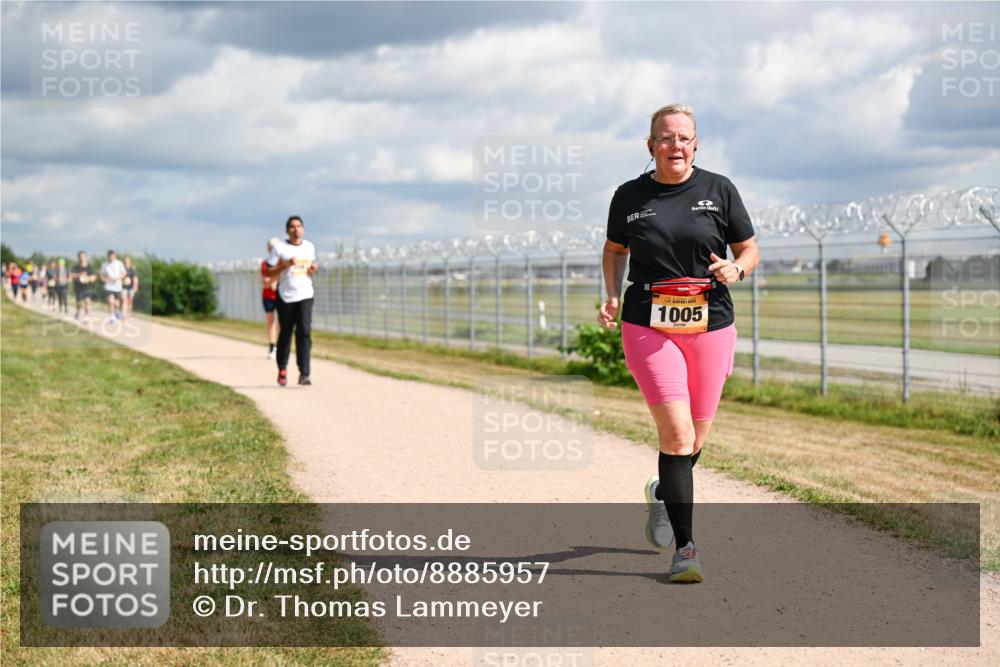 14.09.2025 - Airport Race Dr. Thomas Lammeyer http://msf.ph/oto/8885957 14.09.2025 12:44:46 Laufen 1005 meine-sportfotos.de