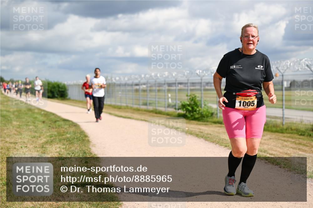 14.09.2025 - Airport Race Dr. Thomas Lammeyer http://msf.ph/oto/8885965 14.09.2025 12:44:47 Laufen 1005 meine-sportfotos.de