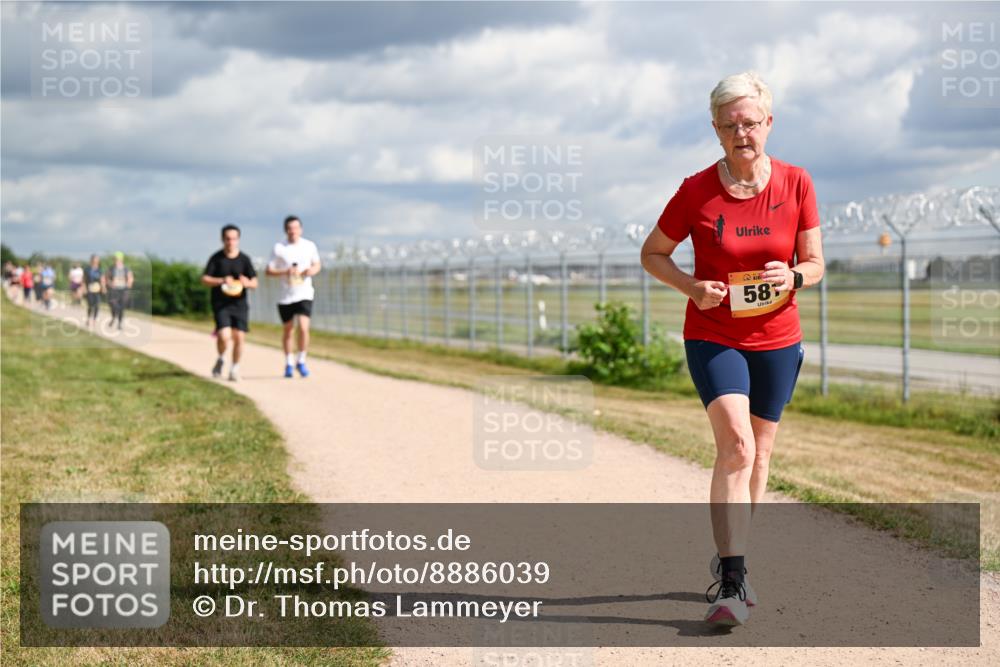 14.09.2025 - Airport Race Dr. Thomas Lammeyer http://msf.ph/oto/8886039 14.09.2025 12:44:57 Laufen 58 meine-sportfotos.de