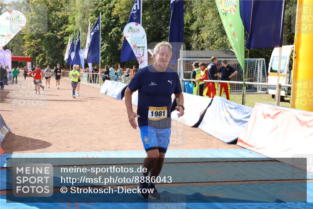 14.09.2025 - Airport Race Strokosch-Dieckow http://msf.ph/oto/8886043 14.09.2025 12:52:04 Ziel 317, 338, 1699, 1769, 1981 meine-sportfotos.de