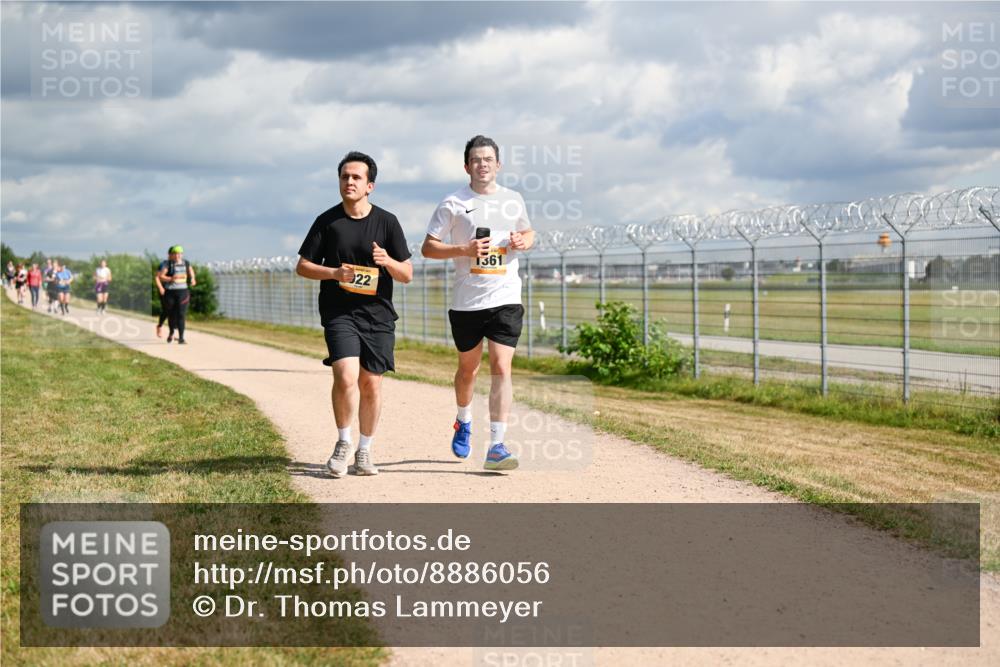 14.09.2025 - Airport Race Dr. Thomas Lammeyer http://msf.ph/oto/8886056 14.09.2025 12:45:01 Laufen 22, 1361 meine-sportfotos.de