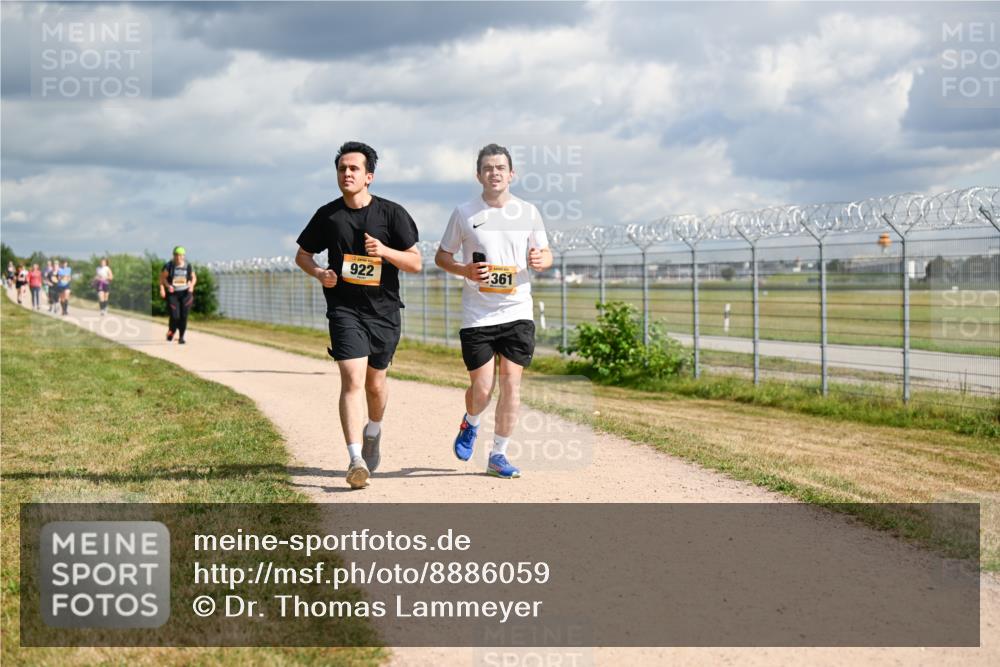 14.09.2025 - Airport Race Dr. Thomas Lammeyer http://msf.ph/oto/8886059 14.09.2025 12:45:01 Laufen 922, 361 meine-sportfotos.de