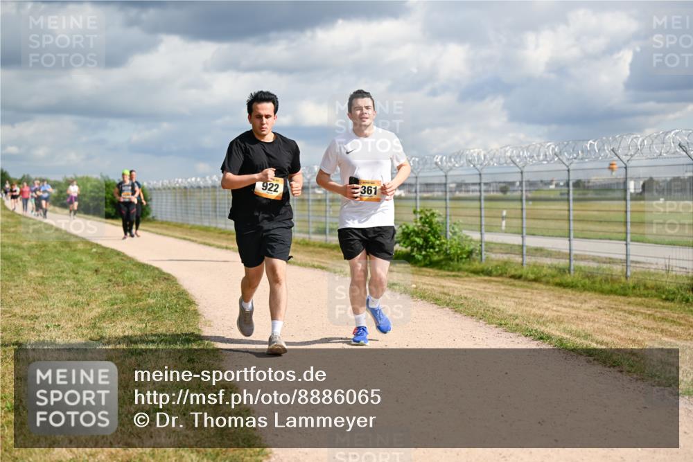 14.09.2025 - Airport Race Dr. Thomas Lammeyer http://msf.ph/oto/8886065 14.09.2025 12:45:02 Laufen 922, 361 meine-sportfotos.de