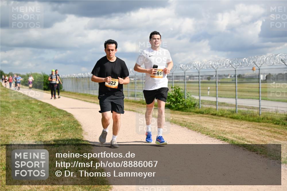 14.09.2025 - Airport Race Dr. Thomas Lammeyer http://msf.ph/oto/8886067 14.09.2025 12:45:02 Laufen 22, 61 meine-sportfotos.de