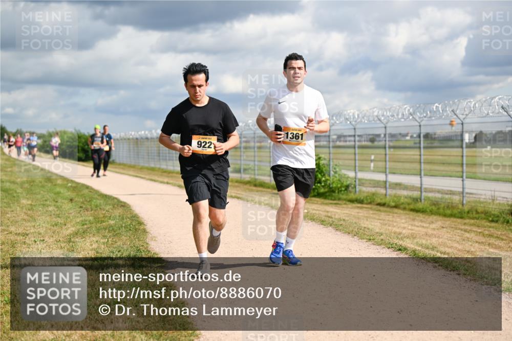 14.09.2025 - Airport Race Dr. Thomas Lammeyer http://msf.ph/oto/8886070 14.09.2025 12:45:02 Laufen 922, 1361 meine-sportfotos.de