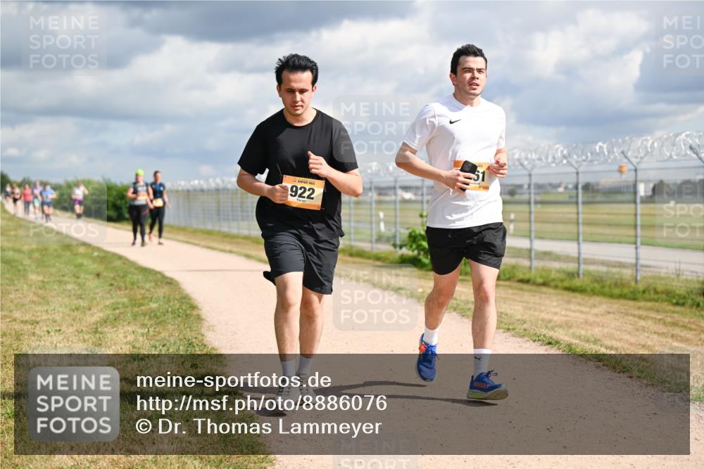 14.09.2025 - Airport Race Dr. Thomas Lammeyer http://msf.ph/oto/8886076 14.09.2025 12:45:02 Laufen 922 meine-sportfotos.de