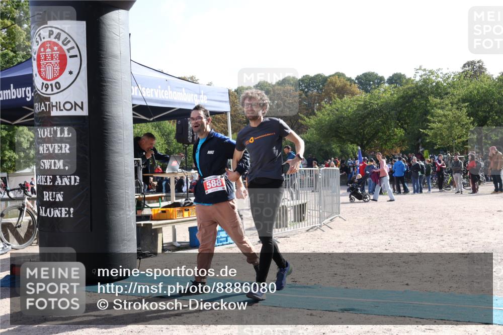 14.09.2025 - Stadtparktriathlon Strokosch-Dieckow http://msf.ph/oto/8886080 14.09.2025 11:11:36 Ziel 588 meine-sportfotos.de