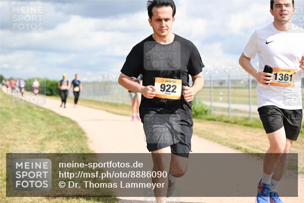 14.09.2025 - Airport Race Dr. Thomas Lammeyer http://msf.ph/oto/8886090 14.09.2025 12:45:03 Laufen 922, 1361 meine-sportfotos.de