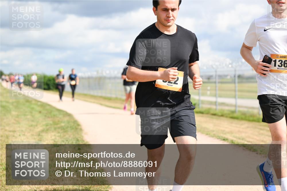 14.09.2025 - Airport Race Dr. Thomas Lammeyer http://msf.ph/oto/8886091 14.09.2025 12:45:04 Laufen 136 meine-sportfotos.de