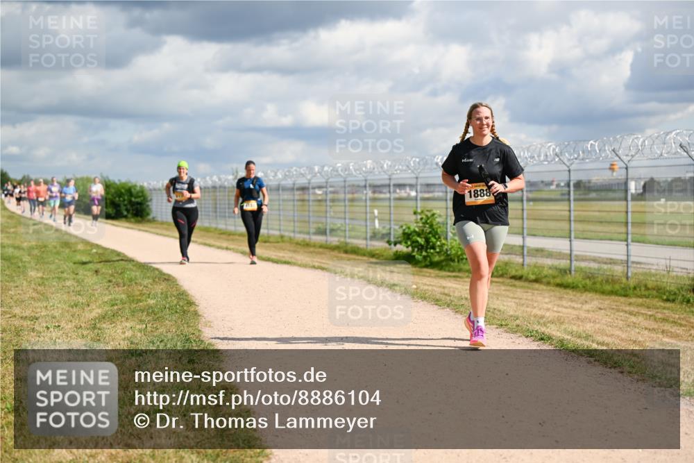 14.09.2025 - Airport Race Dr. Thomas Lammeyer http://msf.ph/oto/8886104 14.09.2025 12:45:07 Laufen 1888 meine-sportfotos.de