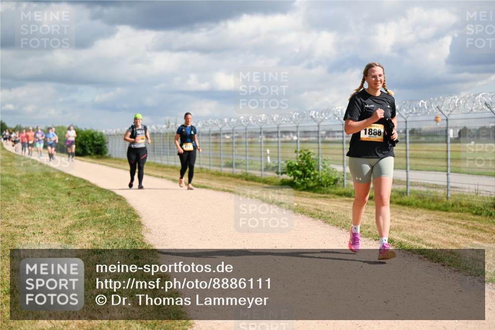 14.09.2025 - Airport Race Dr. Thomas Lammeyer http://msf.ph/oto/8886111 14.09.2025 12:45:07 Laufen 1888 meine-sportfotos.de