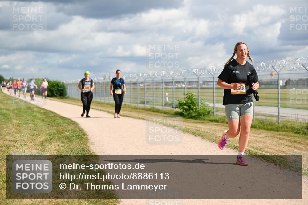 14.09.2025 - Airport Race Dr. Thomas Lammeyer http://msf.ph/oto/8886113 14.09.2025 12:45:07 Laufen 38 meine-sportfotos.de