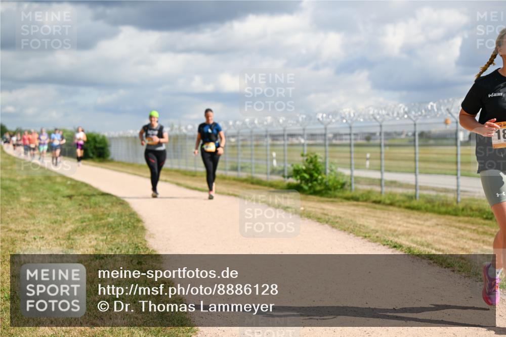 14.09.2025 - Airport Race Dr. Thomas Lammeyer http://msf.ph/oto/8886128 14.09.2025 12:45:08 Laufen 18 meine-sportfotos.de