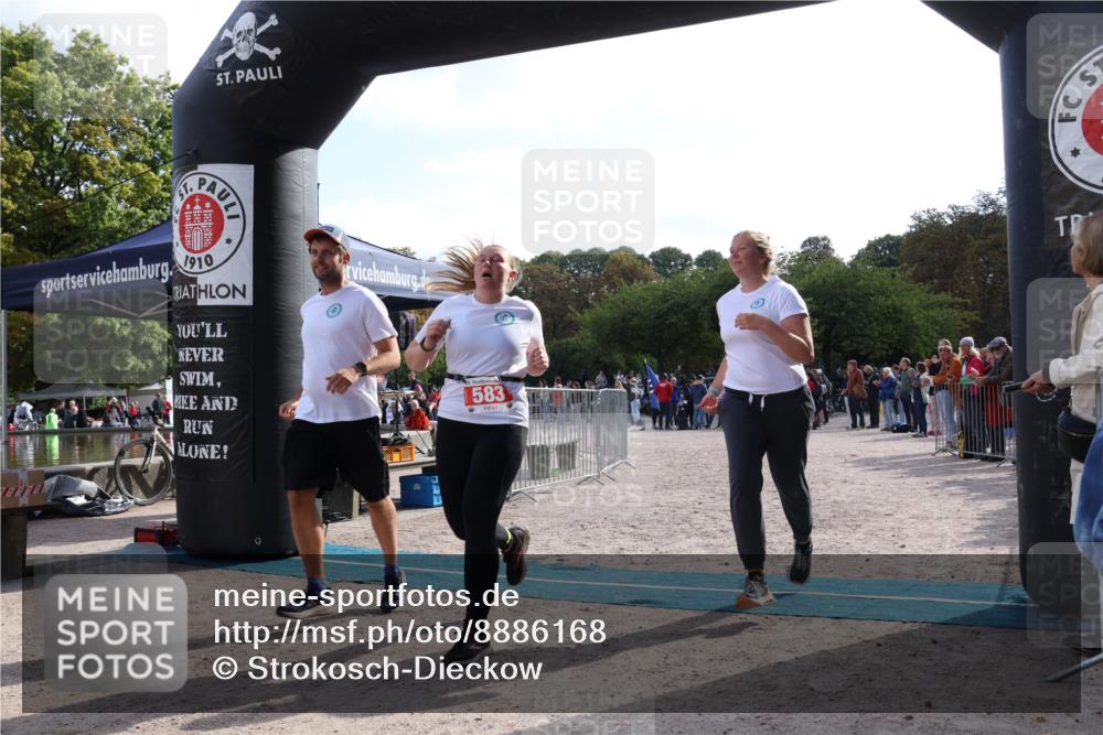 14.09.2025 - Stadtparktriathlon Strokosch-Dieckow http://msf.ph/oto/8886168 14.09.2025 11:14:12 Ziel 583 meine-sportfotos.de