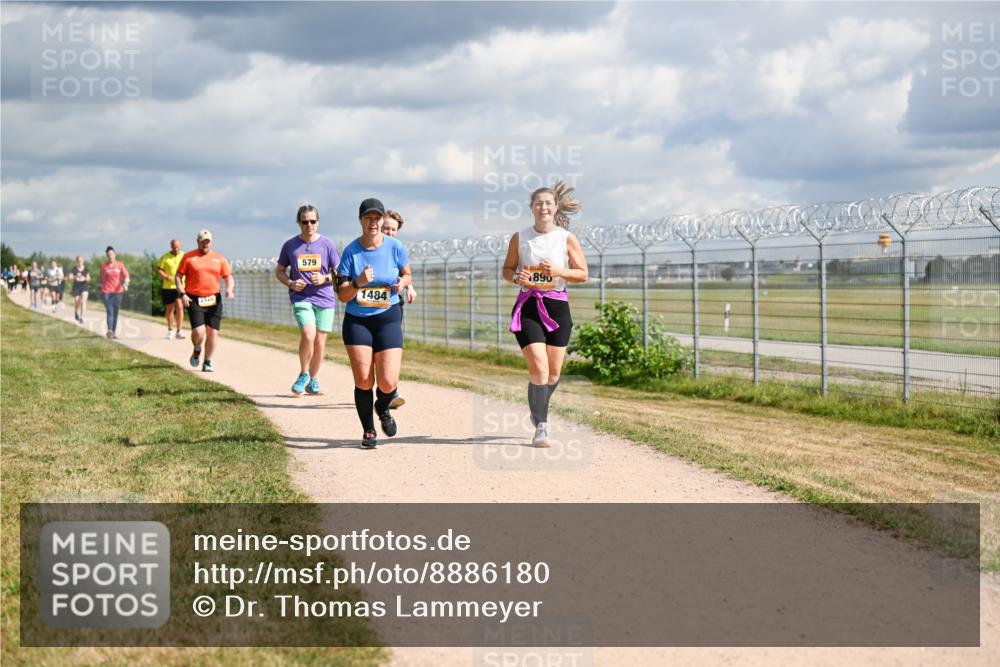 14.09.2025 - Airport Race Dr. Thomas Lammeyer http://msf.ph/oto/8886180 14.09.2025 12:45:21 Laufen 579, 1484, 890 meine-sportfotos.de