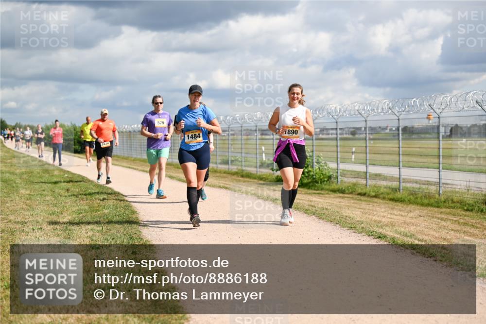 14.09.2025 - Airport Race Dr. Thomas Lammeyer http://msf.ph/oto/8886188 14.09.2025 12:45:22 Laufen 579, 1484, 1890 meine-sportfotos.de