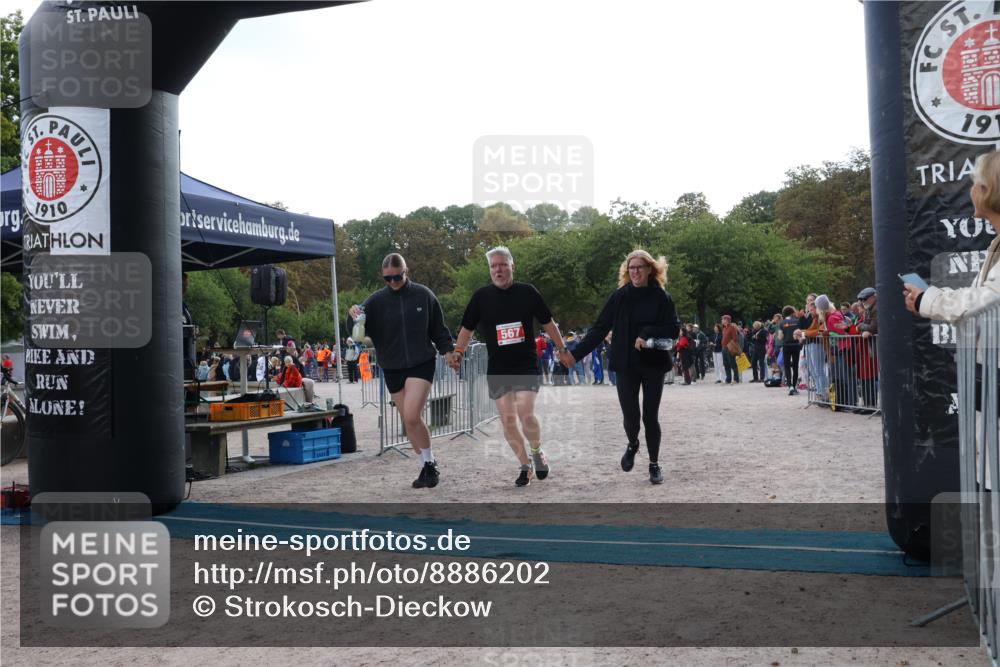 14.09.2025 - Stadtparktriathlon Strokosch-Dieckow http://msf.ph/oto/8886202 14.09.2025 11:15:21 Ziel 567 meine-sportfotos.de