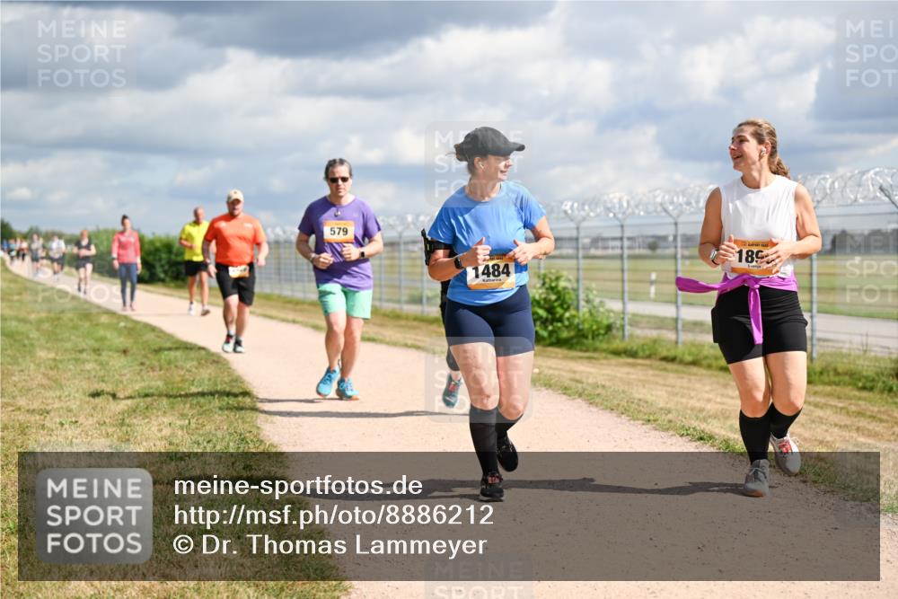 14.09.2025 - Airport Race Dr. Thomas Lammeyer http://msf.ph/oto/8886212 14.09.2025 12:45:24 Laufen 579, 1484, 189 meine-sportfotos.de