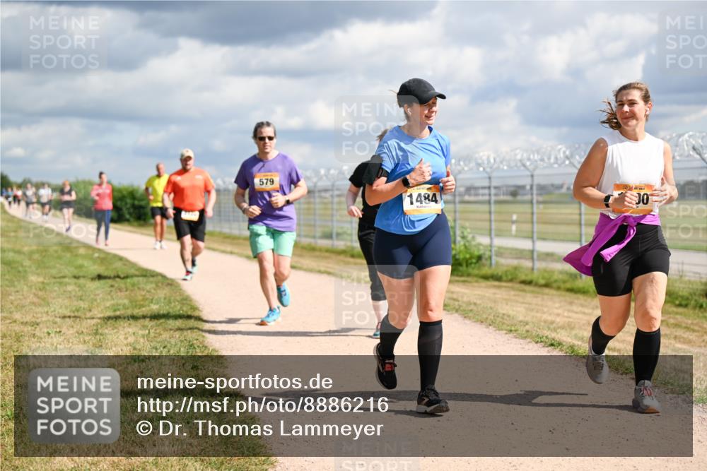 14.09.2025 - Airport Race Dr. Thomas Lammeyer http://msf.ph/oto/8886216 14.09.2025 12:45:24 Laufen 579, 1484 meine-sportfotos.de