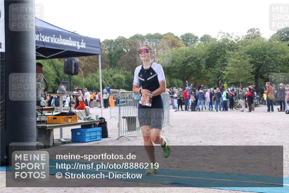 14.09.2025 - Stadtparktriathlon Strokosch-Dieckow http://msf.ph/oto/8886219 14.09.2025 11:15:31 Ziel 642 meine-sportfotos.de