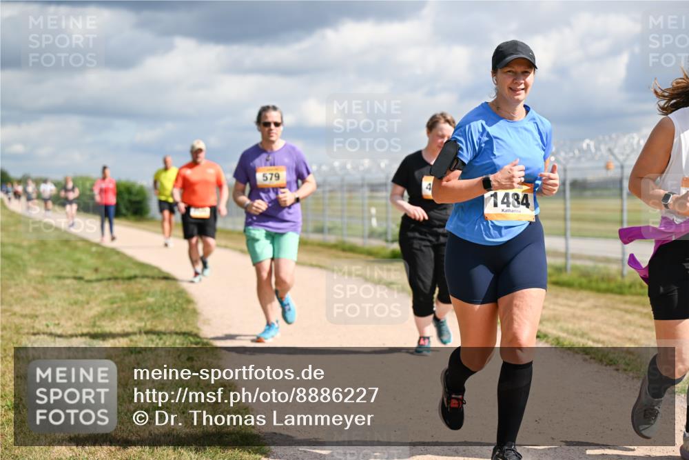 14.09.2025 - Airport Race Dr. Thomas Lammeyer http://msf.ph/oto/8886227 14.09.2025 12:45:25 Laufen 579, 4, 1484 meine-sportfotos.de