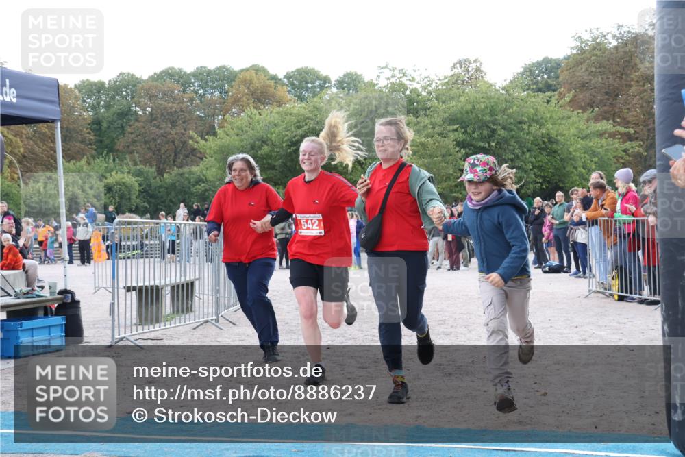 14.09.2025 - Stadtparktriathlon Strokosch-Dieckow http://msf.ph/oto/8886237 14.09.2025 11:15:48 Ziel 542 meine-sportfotos.de