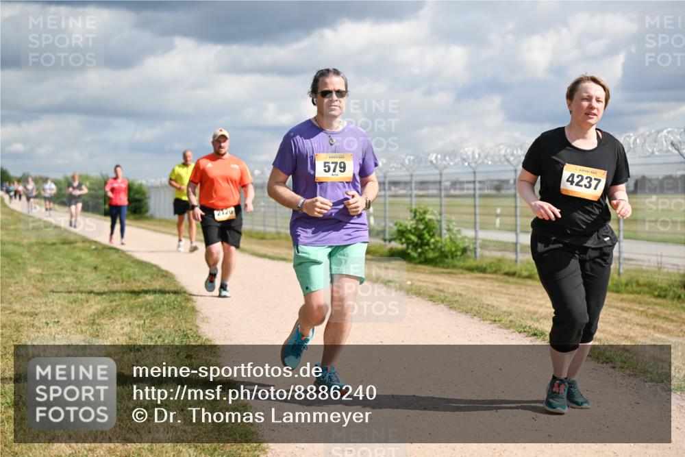 14.09.2025 - Airport Race Dr. Thomas Lammeyer http://msf.ph/oto/8886240 14.09.2025 12:45:26 Laufen 2120, 579, 4237 meine-sportfotos.de