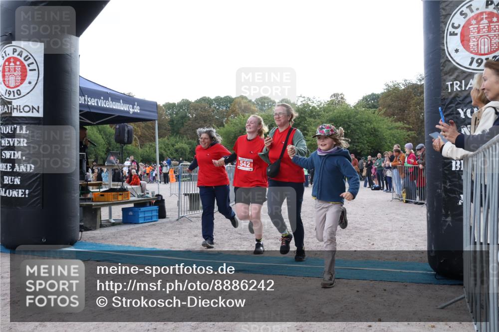 14.09.2025 - Stadtparktriathlon Strokosch-Dieckow http://msf.ph/oto/8886242 14.09.2025 11:15:48 Ziel 542 meine-sportfotos.de