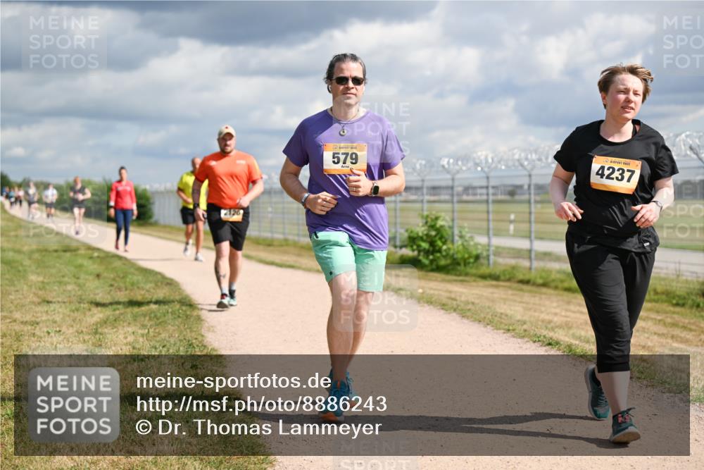 14.09.2025 - Airport Race Dr. Thomas Lammeyer http://msf.ph/oto/8886243 14.09.2025 12:45:26 Laufen 2120, 579, 4237 meine-sportfotos.de