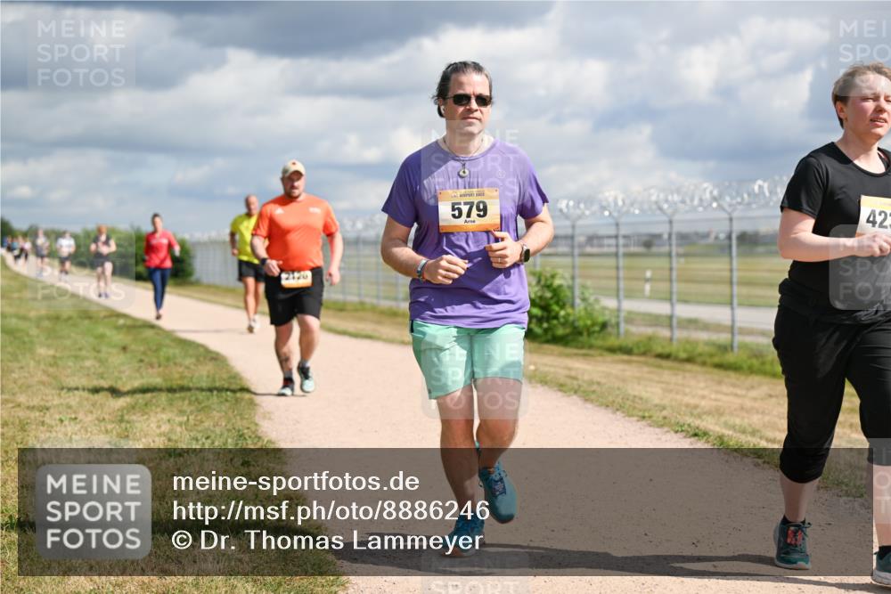 14.09.2025 - Airport Race Dr. Thomas Lammeyer http://msf.ph/oto/8886246 14.09.2025 12:45:26 Laufen 579, 423 meine-sportfotos.de