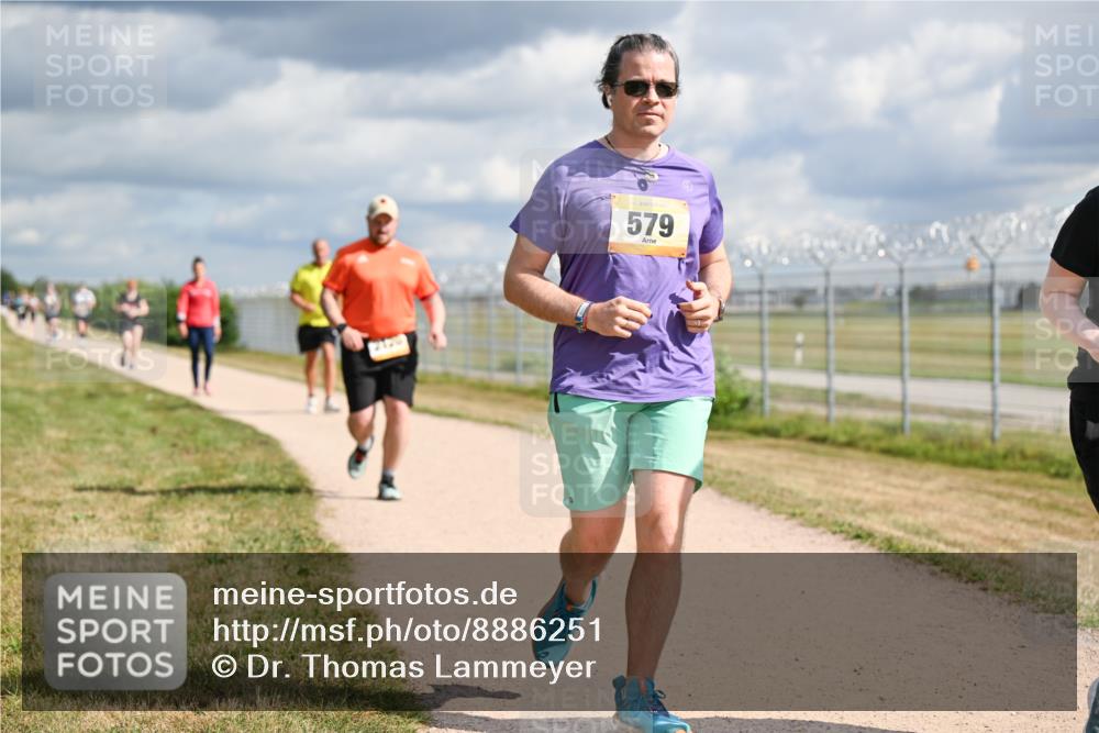 14.09.2025 - Airport Race Dr. Thomas Lammeyer http://msf.ph/oto/8886251 14.09.2025 12:45:26 Laufen 579 meine-sportfotos.de