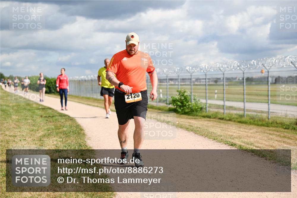 14.09.2025 - Airport Race Dr. Thomas Lammeyer http://msf.ph/oto/8886273 14.09.2025 12:45:28 Laufen 2120 meine-sportfotos.de
