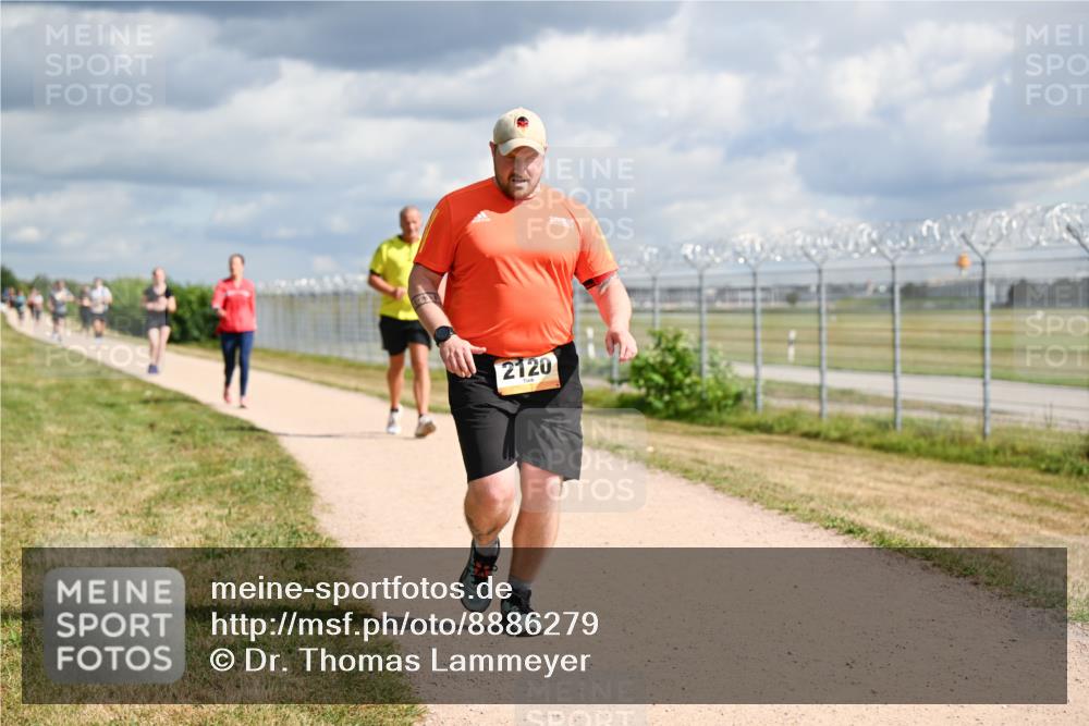 14.09.2025 - Airport Race Dr. Thomas Lammeyer http://msf.ph/oto/8886279 14.09.2025 12:45:29 Laufen 2120 meine-sportfotos.de