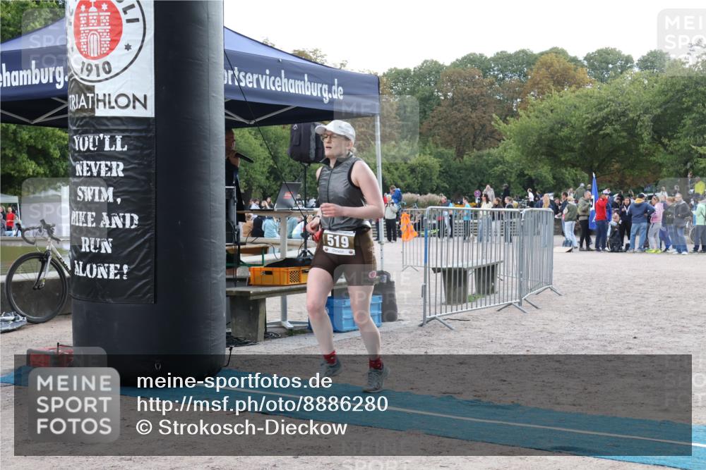 14.09.2025 - Stadtparktriathlon Strokosch-Dieckow http://msf.ph/oto/8886280 14.09.2025 11:16:20 Ziel 519 meine-sportfotos.de