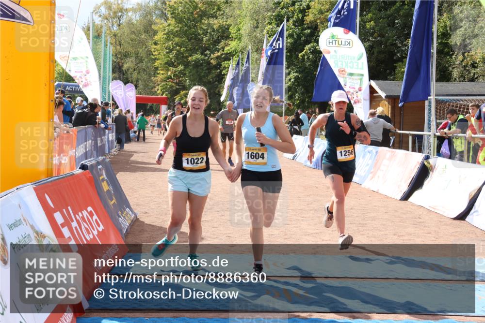 14.09.2025 - Airport Race Strokosch-Dieckow http://msf.ph/oto/8886360 14.09.2025 12:52:36 Ziel 138, 461, 659, 1022, 1256, 1476, 1535, 1604, 2041 meine-sportfotos.de