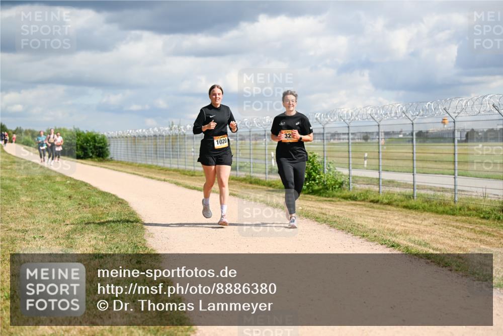 14.09.2025 - Airport Race Dr. Thomas Lammeyer http://msf.ph/oto/8886380 14.09.2025 12:45:55 Laufen 1020, 32 meine-sportfotos.de