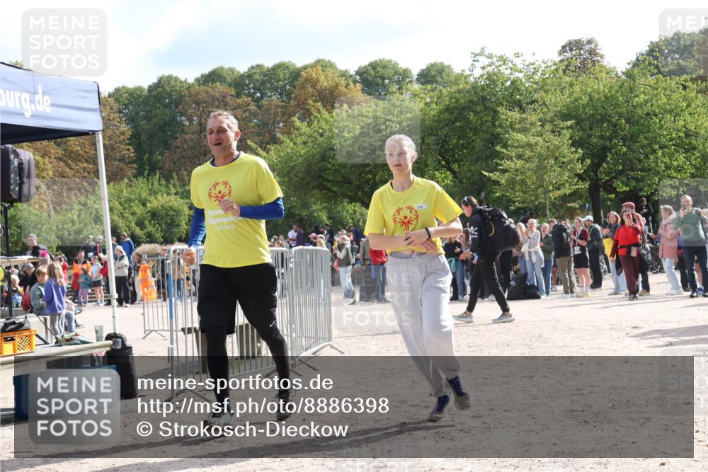 14.09.2025 - Stadtparktriathlon Strokosch-Dieckow http://msf.ph/oto/8886398 14.09.2025 11:19:51 Ziel 562 meine-sportfotos.de