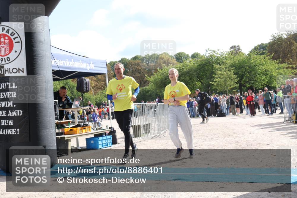 14.09.2025 - Stadtparktriathlon Strokosch-Dieckow http://msf.ph/oto/8886401 14.09.2025 11:19:51 Ziel 562 meine-sportfotos.de