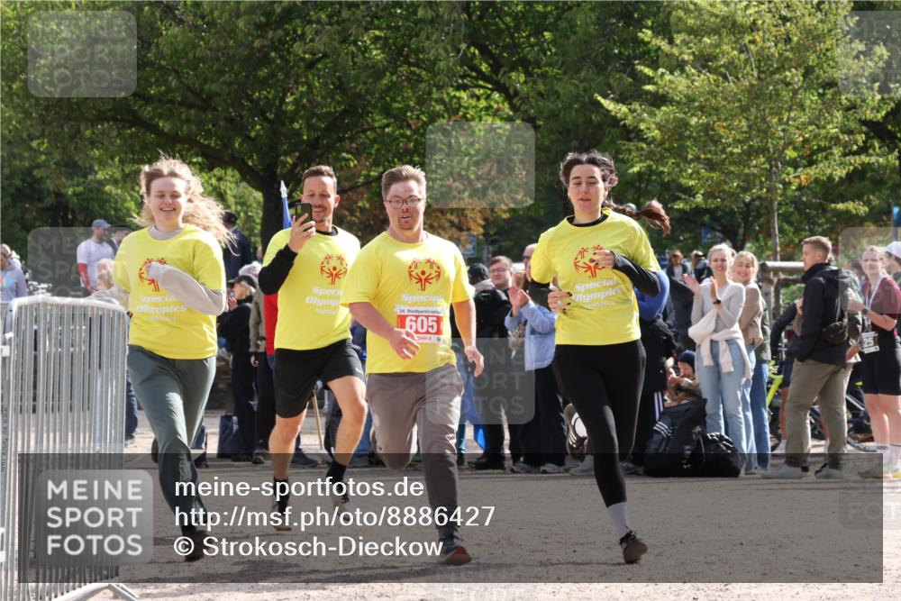 14.09.2025 - Stadtparktriathlon Strokosch-Dieckow http://msf.ph/oto/8886427 14.09.2025 11:20:13 Ziel 605 meine-sportfotos.de