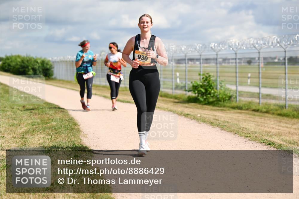 14.09.2025 - Airport Race Dr. Thomas Lammeyer http://msf.ph/oto/8886429 14.09.2025 12:46:10 Laufen 930 meine-sportfotos.de