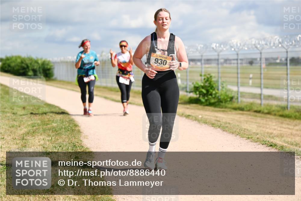 14.09.2025 - Airport Race Dr. Thomas Lammeyer http://msf.ph/oto/8886440 14.09.2025 12:46:11 Laufen 930 meine-sportfotos.de