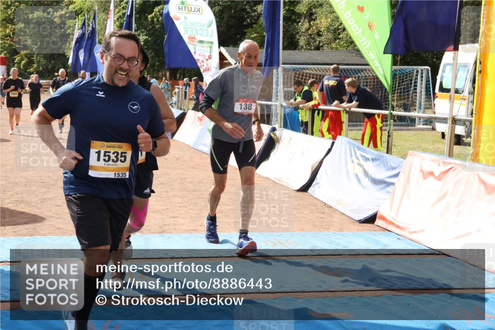 14.09.2025 - Airport Race Strokosch-Dieckow http://msf.ph/oto/8886443 14.09.2025 12:52:43 Ziel 138, 1186, 1535, 1566, 1788, 2041 meine-sportfotos.de