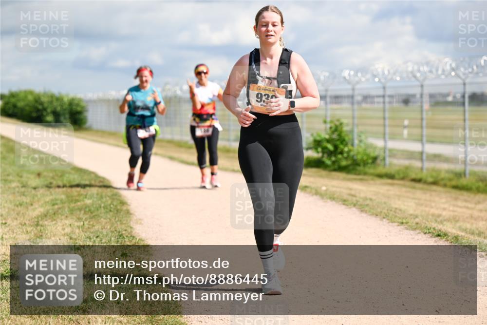 14.09.2025 - Airport Race Dr. Thomas Lammeyer http://msf.ph/oto/8886445 14.09.2025 12:46:11 Laufen 930 meine-sportfotos.de