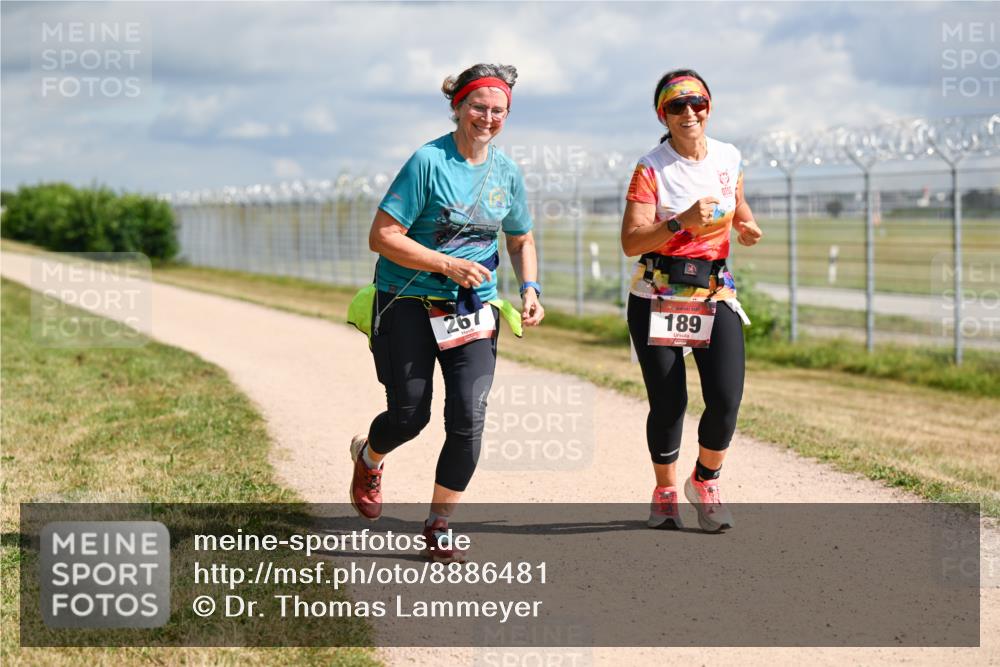 14.09.2025 - Airport Race Dr. Thomas Lammeyer http://msf.ph/oto/8886481 14.09.2025 12:46:15 Laufen 267, 189 meine-sportfotos.de
