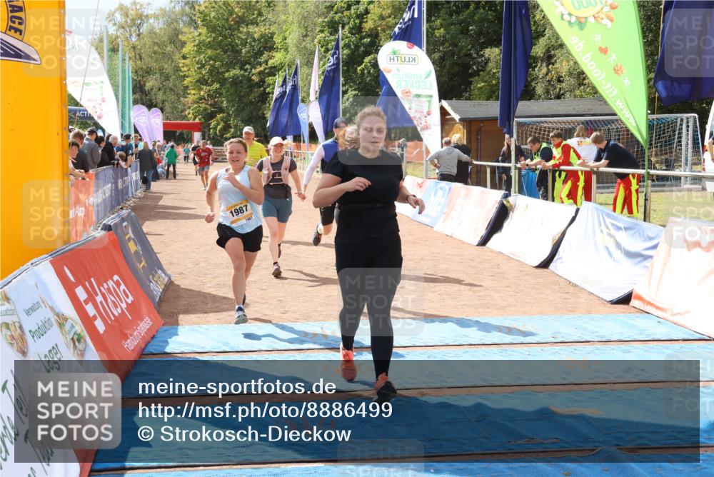 14.09.2025 - Airport Race Strokosch-Dieckow http://msf.ph/oto/8886499 14.09.2025 12:52:54 Ziel 990, 1098, 1283, 1306, 1503, 1696, 1788, 1987 meine-sportfotos.de