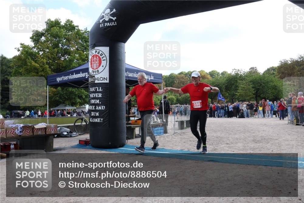 14.09.2025 - Stadtparktriathlon Strokosch-Dieckow http://msf.ph/oto/8886504 14.09.2025 11:21:19 Ziel 513, 515, 598 meine-sportfotos.de